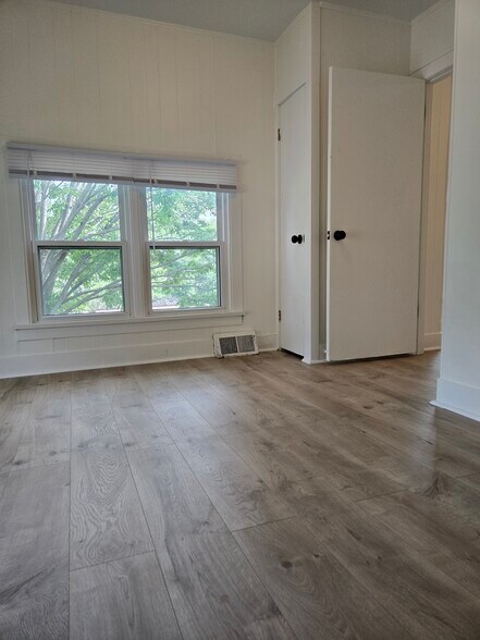 Building Photo - 510 Emerson St
