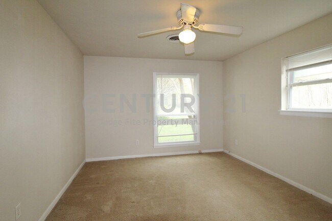 Building Photo - Spacious 2-Story 4/2/2 in Ft. Worth For Rent!