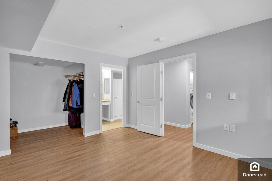 Building Photo - 3908 243rd Pl SE