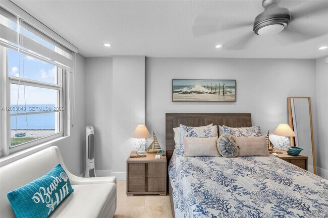 Building Photo - 6917 Collins Ave