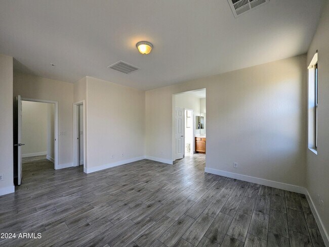 Building Photo - 15432 W Tasha Cir