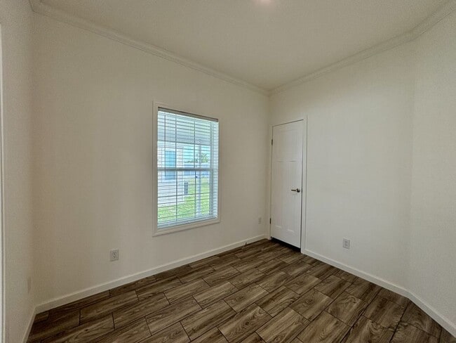 Building Photo - 6902 42nd Trail N