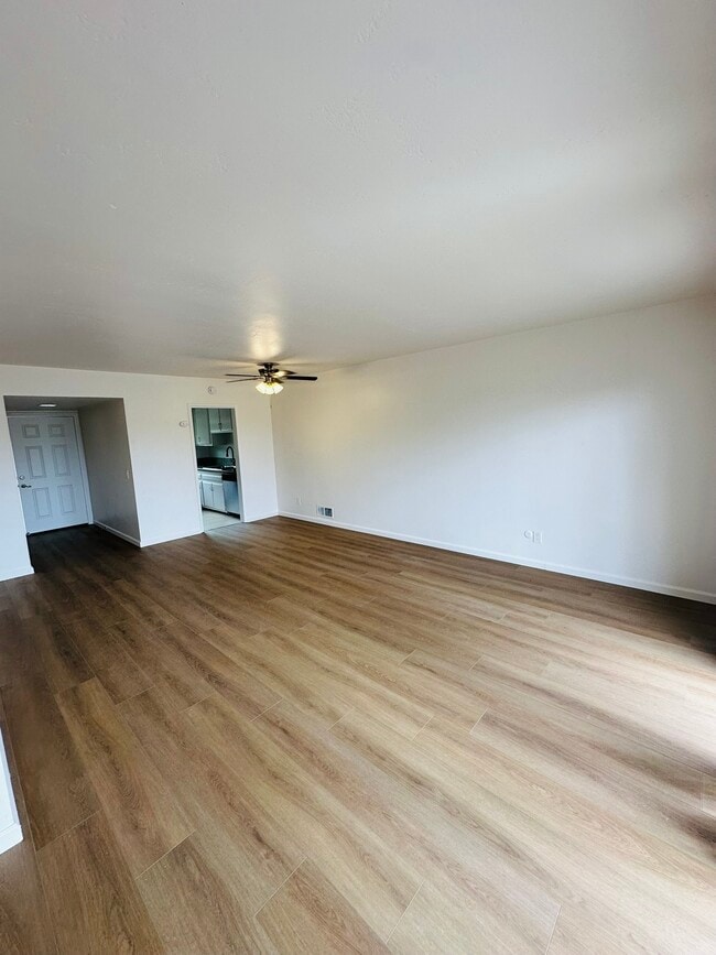 Building Photo - 220 S El Camino Real