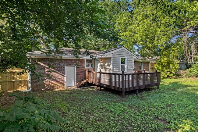Building Photo - Renovated 3BR/2BA Home in Decatur!