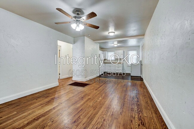 Building Photo - 2321 McCracken Dr