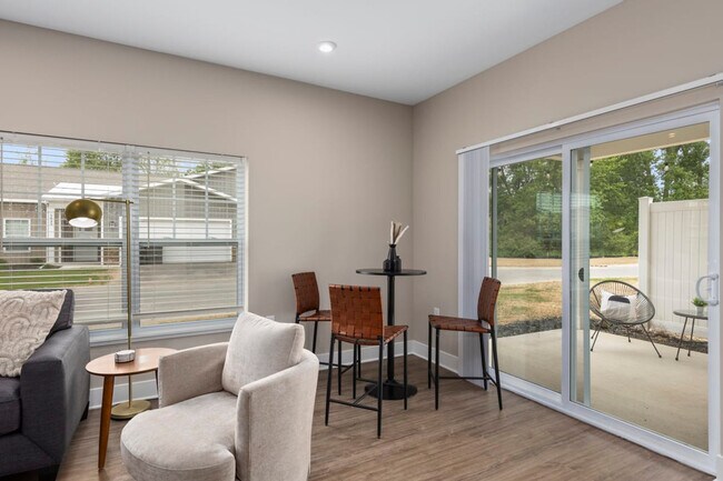 Building Photo - 5859 Zinfandel Ave