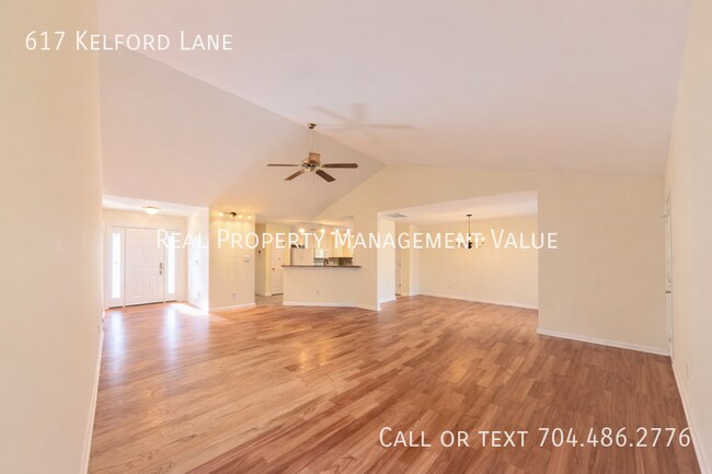 Building Photo - 617 Kelford Ln