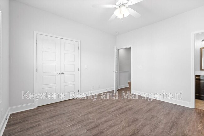 Building Photo - 760 Tracy Ln