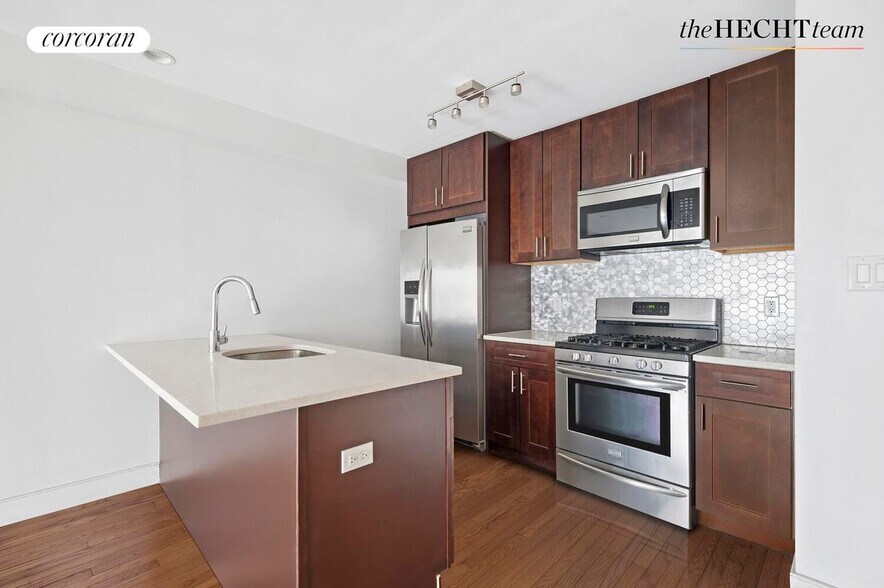 Building Photo - 1256 Ocean Ave