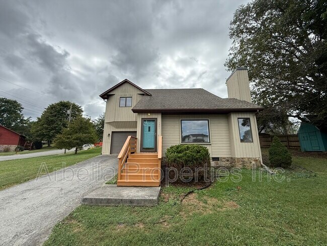 Building Photo - 4201 Wayland Blvd