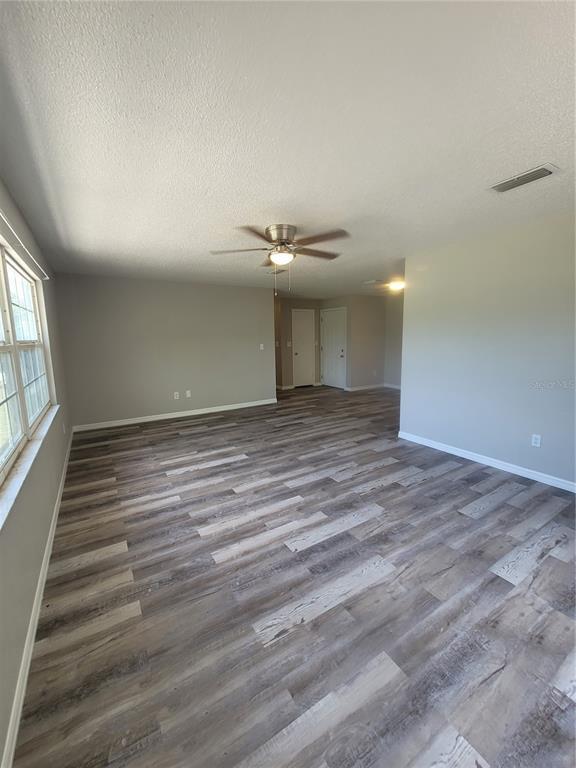 Building Photo - 4509 Collins Rd