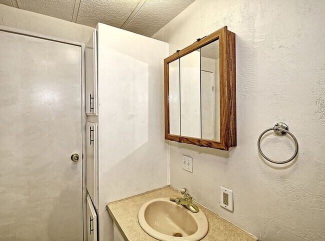 Building Photo - Your Delta Dream Starts Here ?