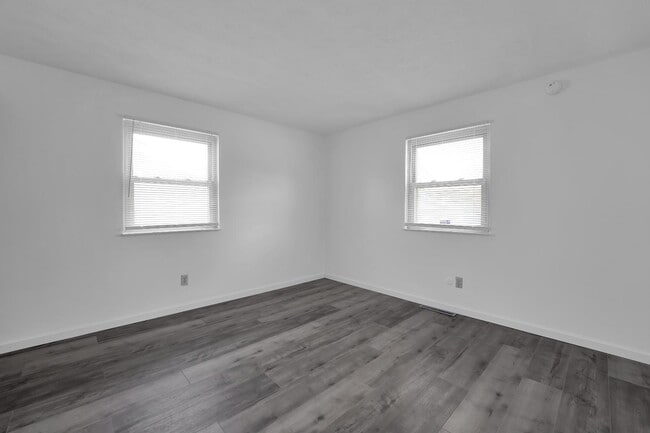 Building Photo - 3384 Norwalk Rd