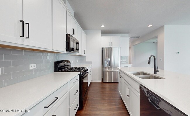 Building Photo - 2077 Amberly Dr