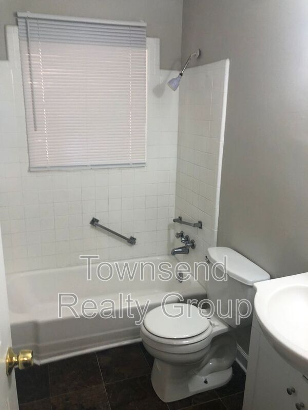 Building Photo - 3024 Amity Garden Ct