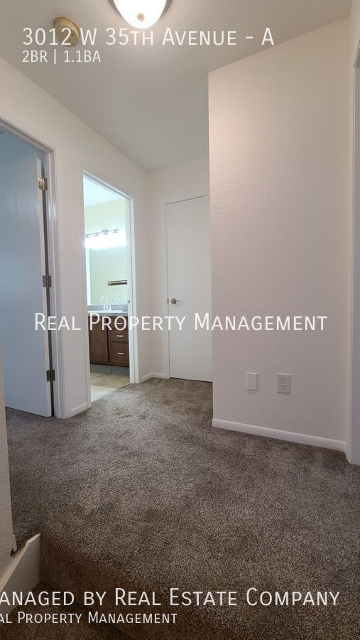 Building Photo - 3012 W 35th Ave