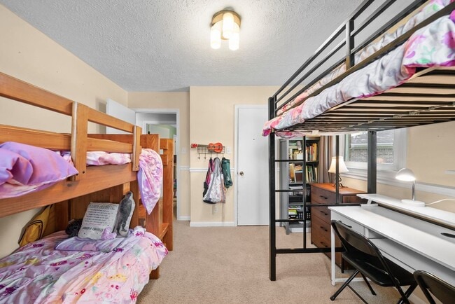 Building Photo - 3611 Bahama Dr