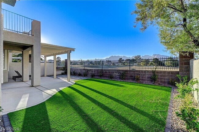 Building Photo - 1317 Fox Acres Dr