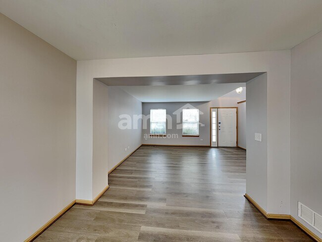 Building Photo - 39234 N Ogden Ln