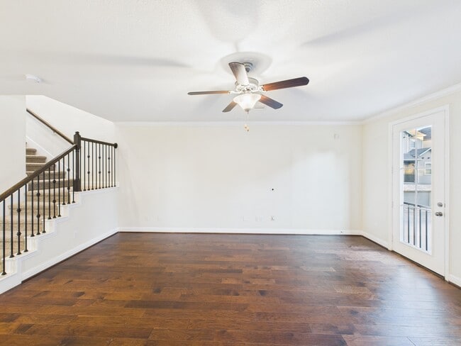 Building Photo - 8918 Terrace Pass Dr