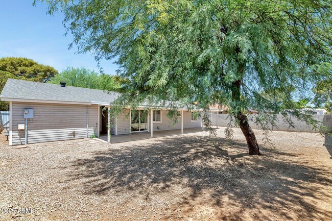 Building Photo - 13635 N 37th Pl