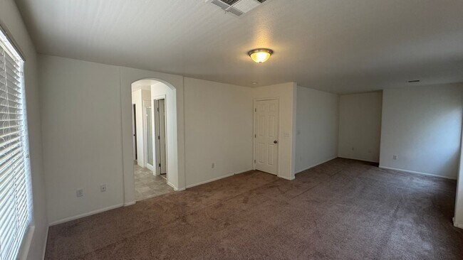 Building Photo - Welcome Home 3 or 4 BDRM SW Las Vegas