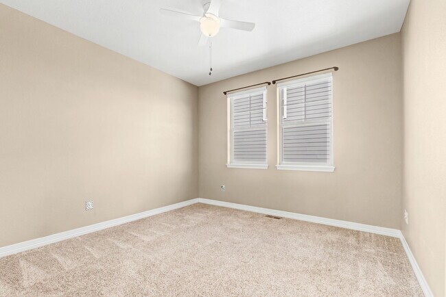 Building Photo - 15709 W 95th Pl