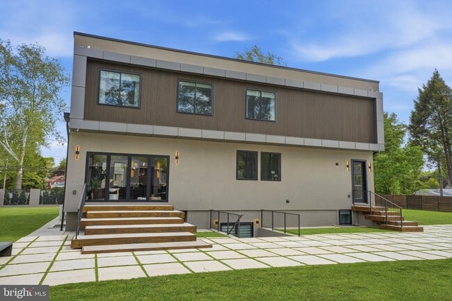 Building Photo - 56 Black Rock Rd