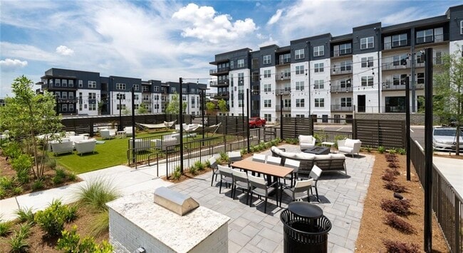 Building Photo - 1000 Rea Dr SW