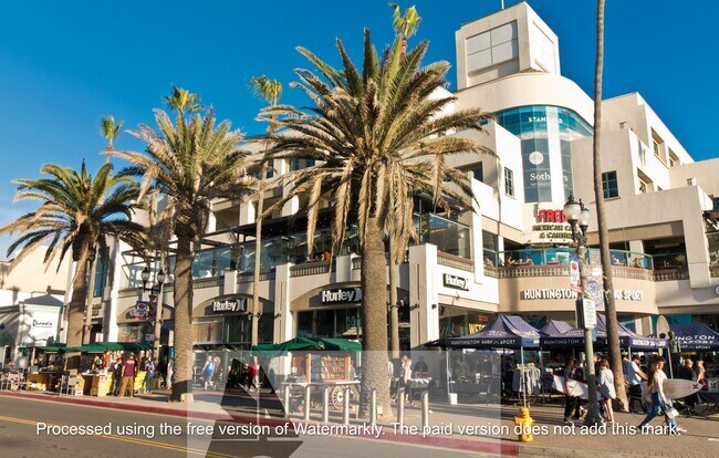 Building Photo - Gorgeous Huntington Beach Single Story Home!