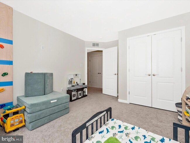 Building Photo - 9374 Seney Ln