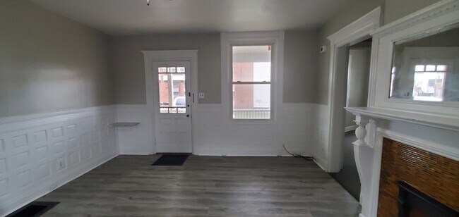 Building Photo - 416 Central Ave