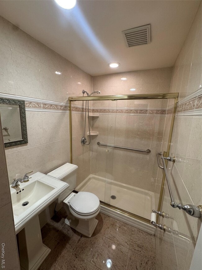 Building Photo - 1125 7th St