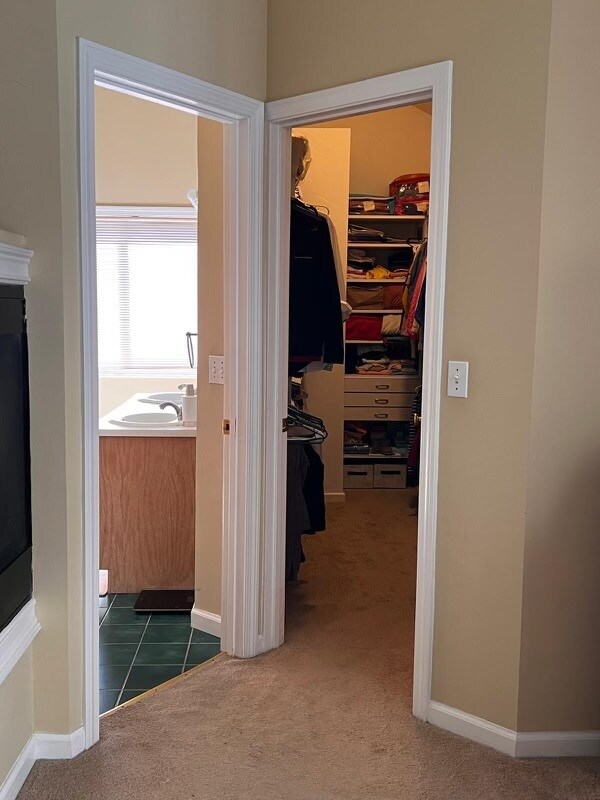 Building Photo - 227 Captain Eames Cir