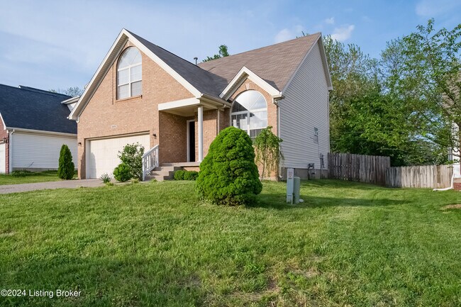 Building Photo - 4405 MacKenzie Pl