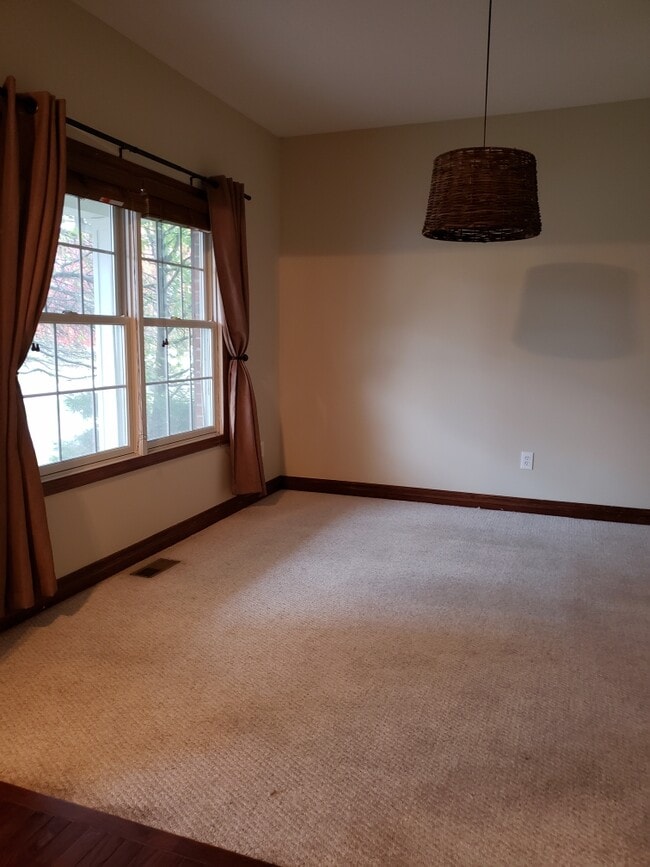 Building Photo - 7322 Lavender Ln