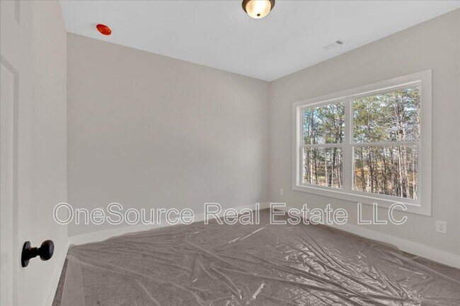 Building Photo - 4444 Sullivan Rd SW