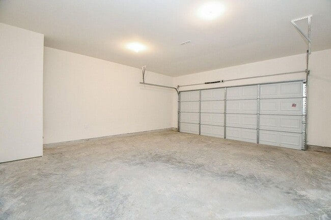 Building Photo - 5906 Bright Keel Dr