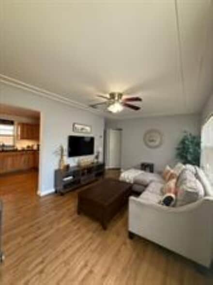 Building Photo - 541 NE 58th Ct