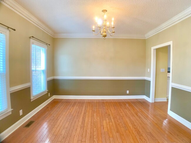 Building Photo - 141 Lyme Dr