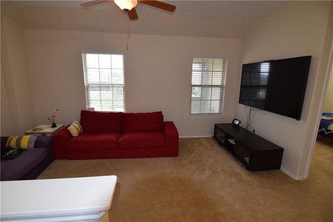 Building Photo - 325 Banin Malone Ln