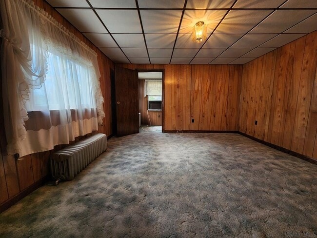 Building Photo - 825 4th St