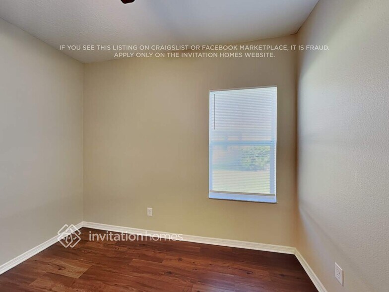 Building Photo - 2325 125th Dr E