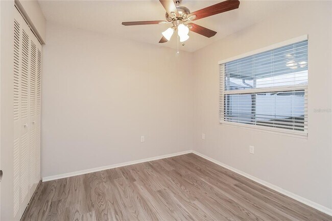 Building Photo - 1433 Vinetree Dr