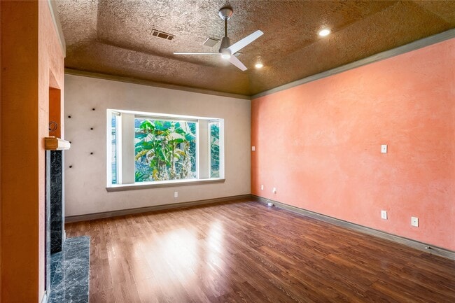 Building Photo - 60 Fairfield Dr