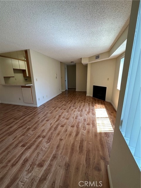 Building Photo - 420 W Milford St