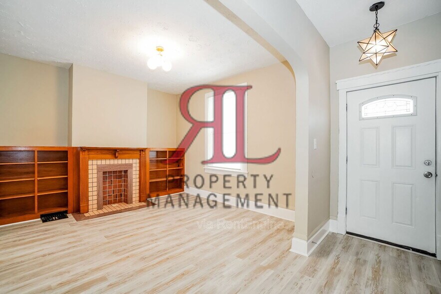 Building Photo - 550 Hanford St