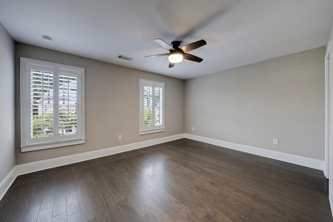 Building Photo - 11760 Stratham Dr
