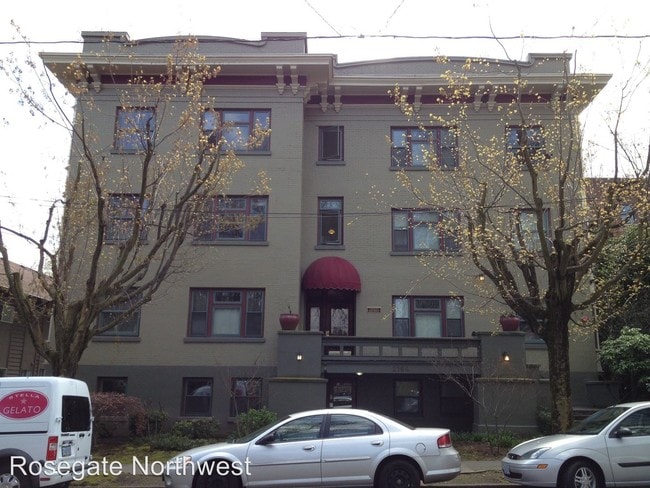 Building Photo - 2164 NW Hoyt St