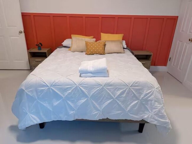 Building Photo - 1720 NE 146th St